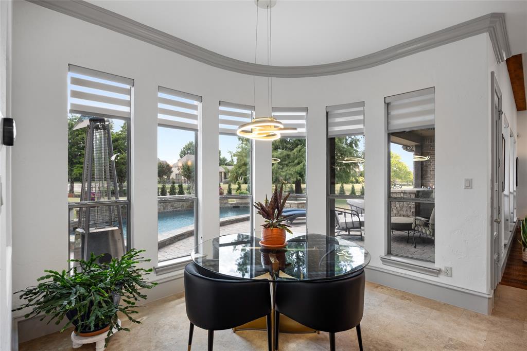 401 Wyndemere Boulevard