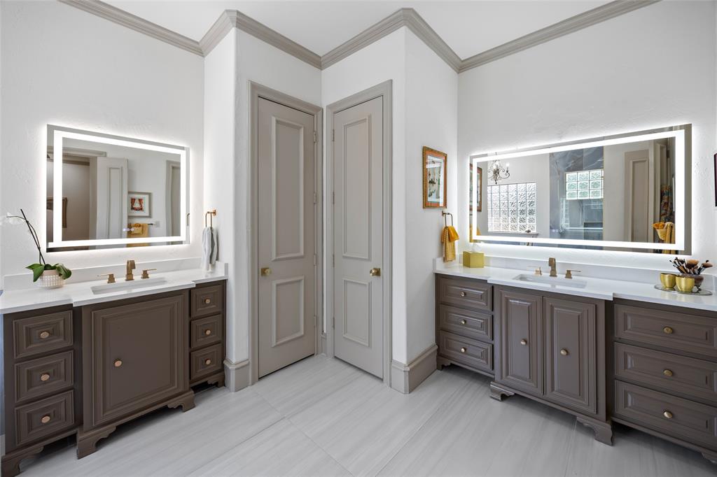 Wyndemere II - Residential