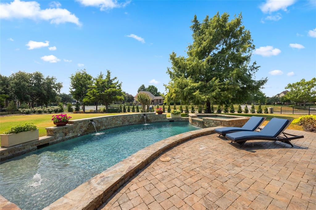 Wyndemere II - Residential