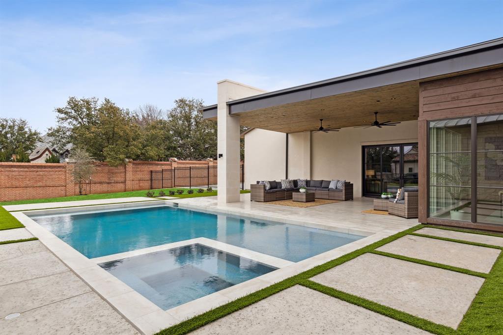 Oak Alley - Residential