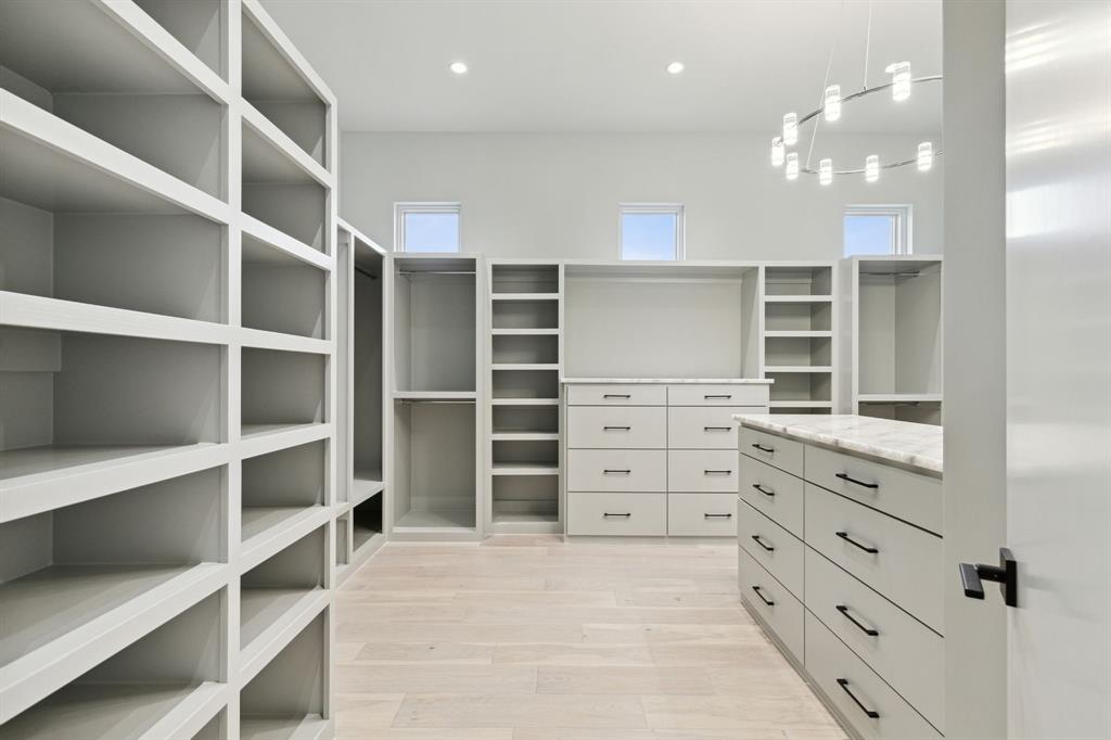 Oak Alley - Residential