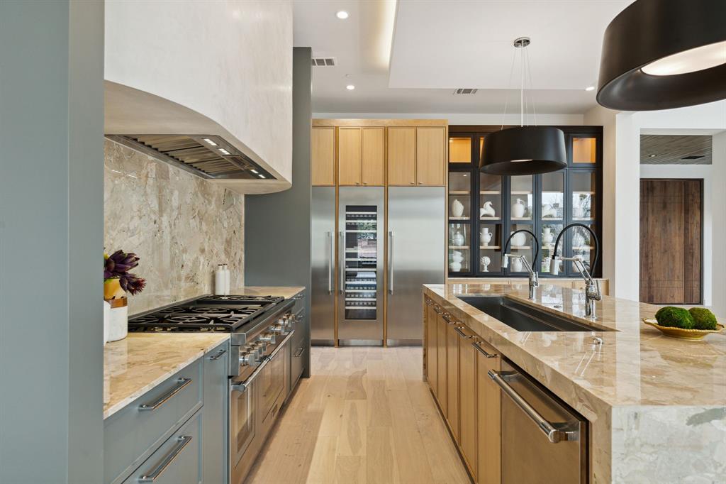 Oak Alley - Residential