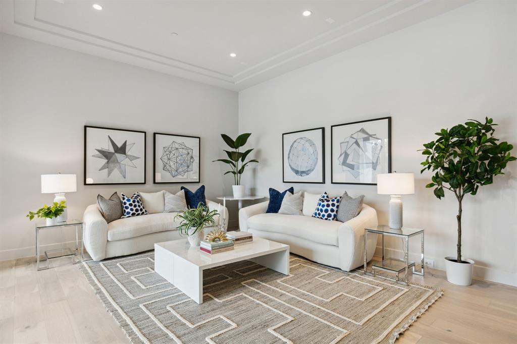 Oak Alley - Residential