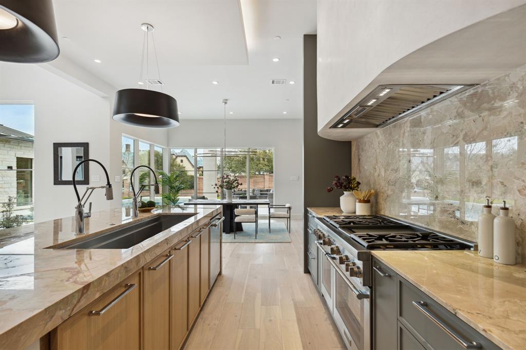 Oak Alley - Residential