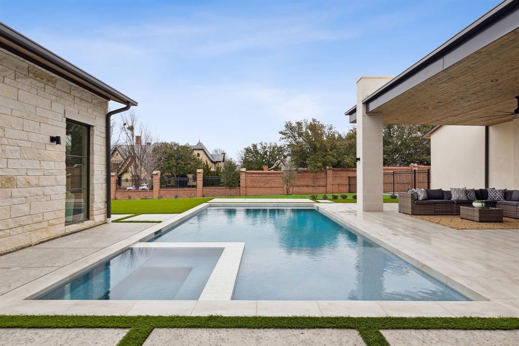 Oak Alley - Residential