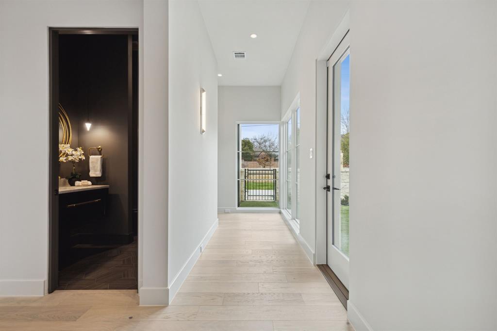 Oak Alley - Residential