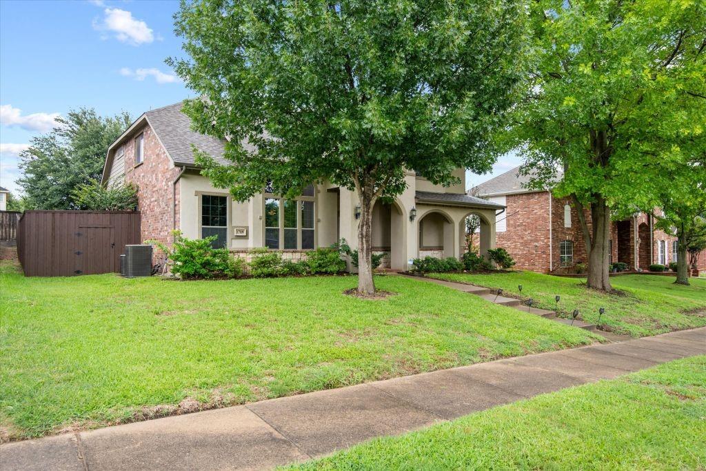 1709 White Cap Court