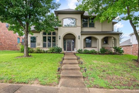 1709 White Cap Court DeSoto TX 75115