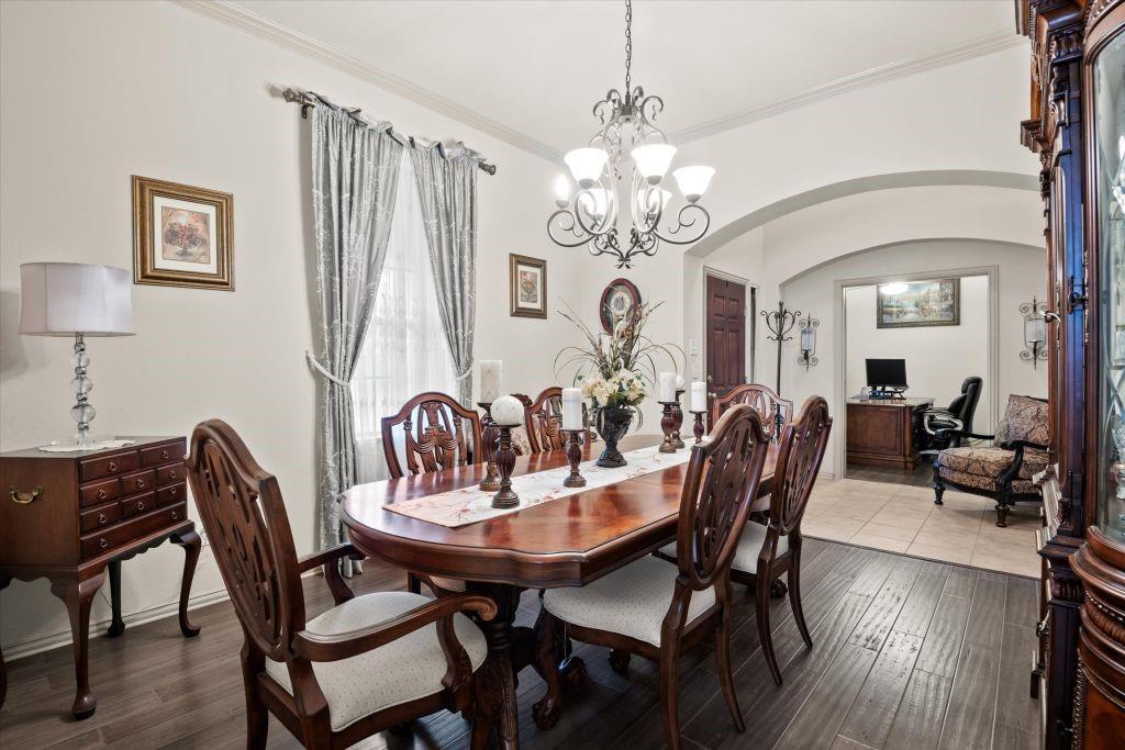 1709 White Cap Court