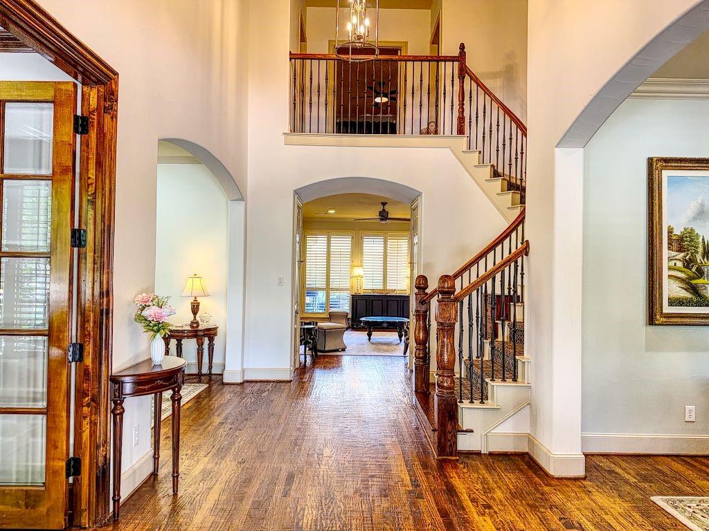 1401 Luckenbach Drive