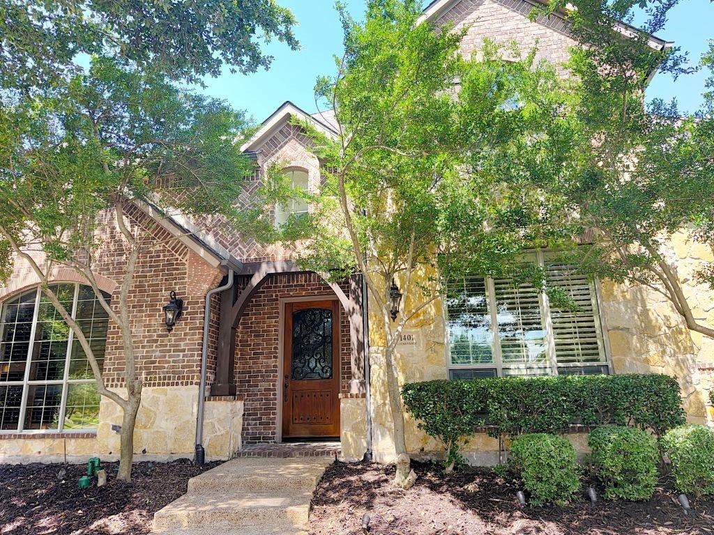 1401 Luckenbach Drive