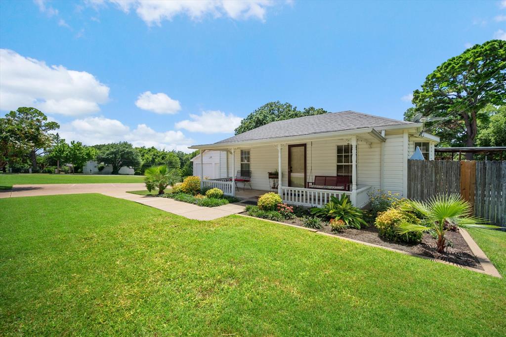 5912 Forest Hill Drive