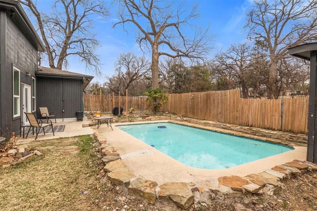 1018 Brookhollow Drive