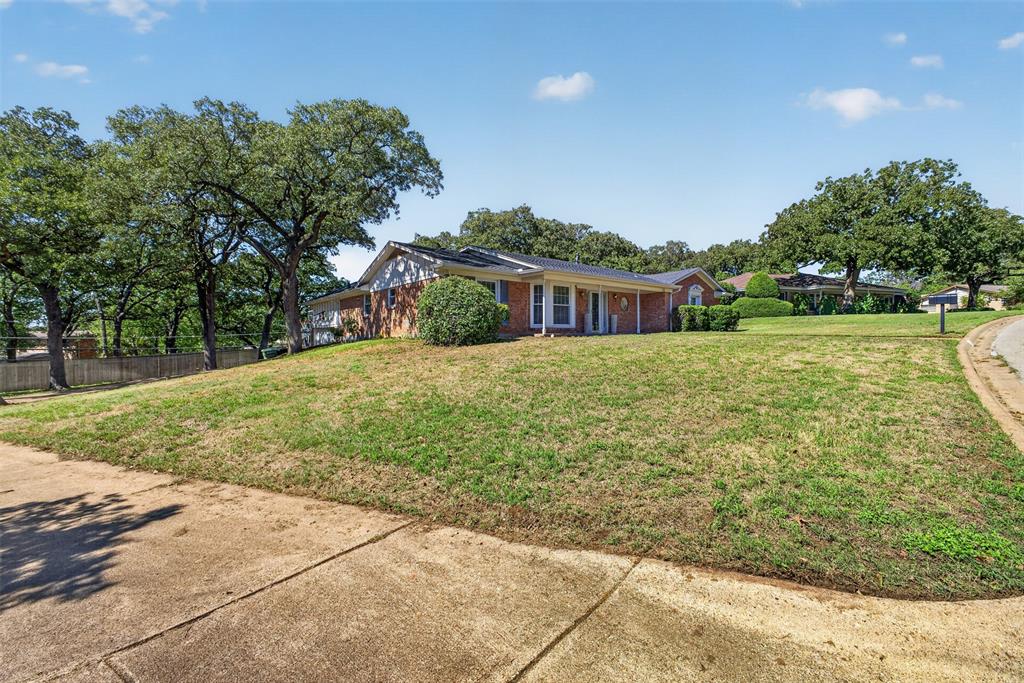 6109 Price Drive
