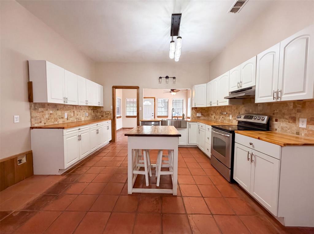2603 Pecan Valley Drive