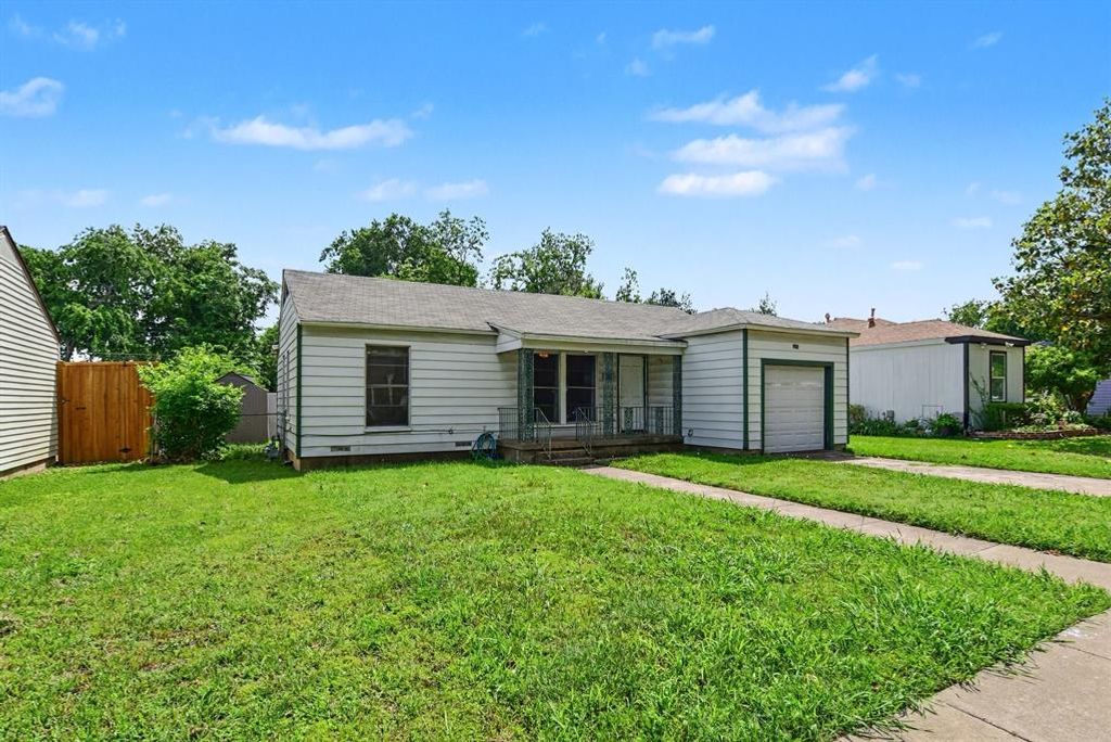 Photo of 808 Lilac Drive, Garland, TX 75040 (MLS # 21251738)