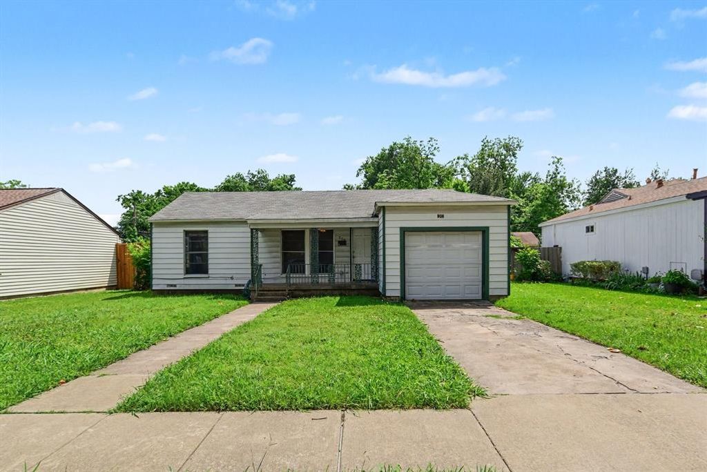 Photo of 808 Lilac Drive, Garland, TX 75040 (MLS # 21251738)