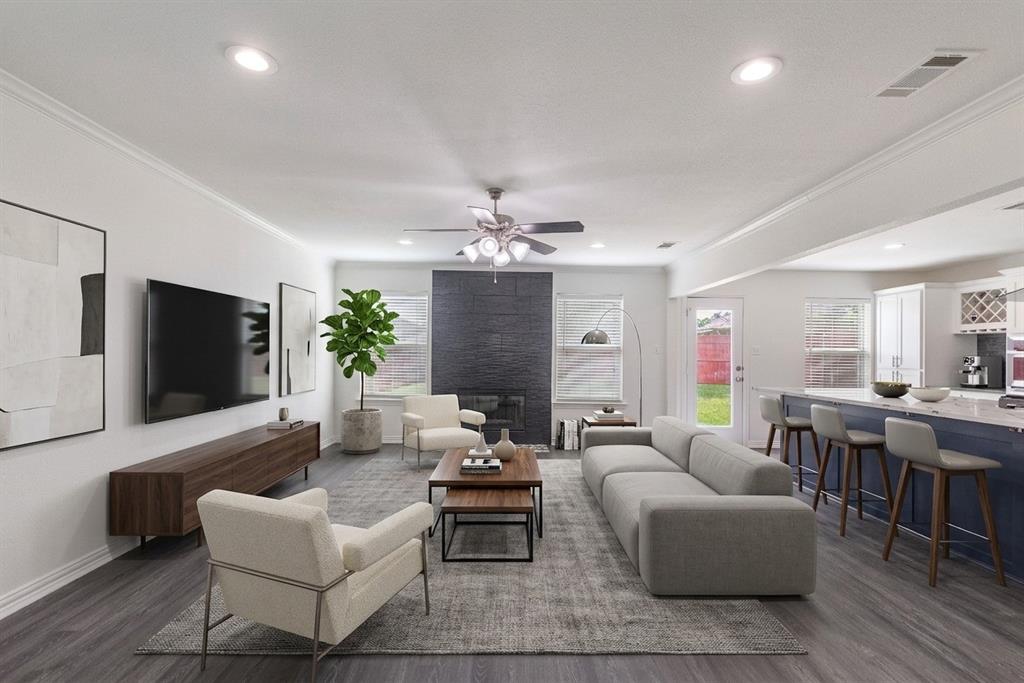 901 Saddle Drive