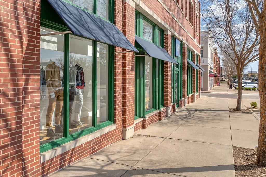 Garden District & Ph C - Residential Lease