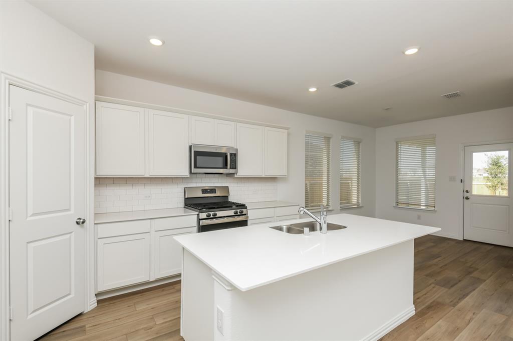 Northpointe Ph 6 - Residential Lease