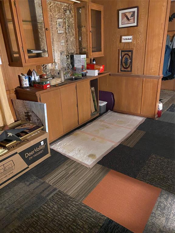 E Alvarado Surv Abs #4 - Residential