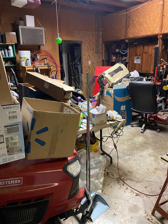 E Alvarado Surv Abs #4 - Residential