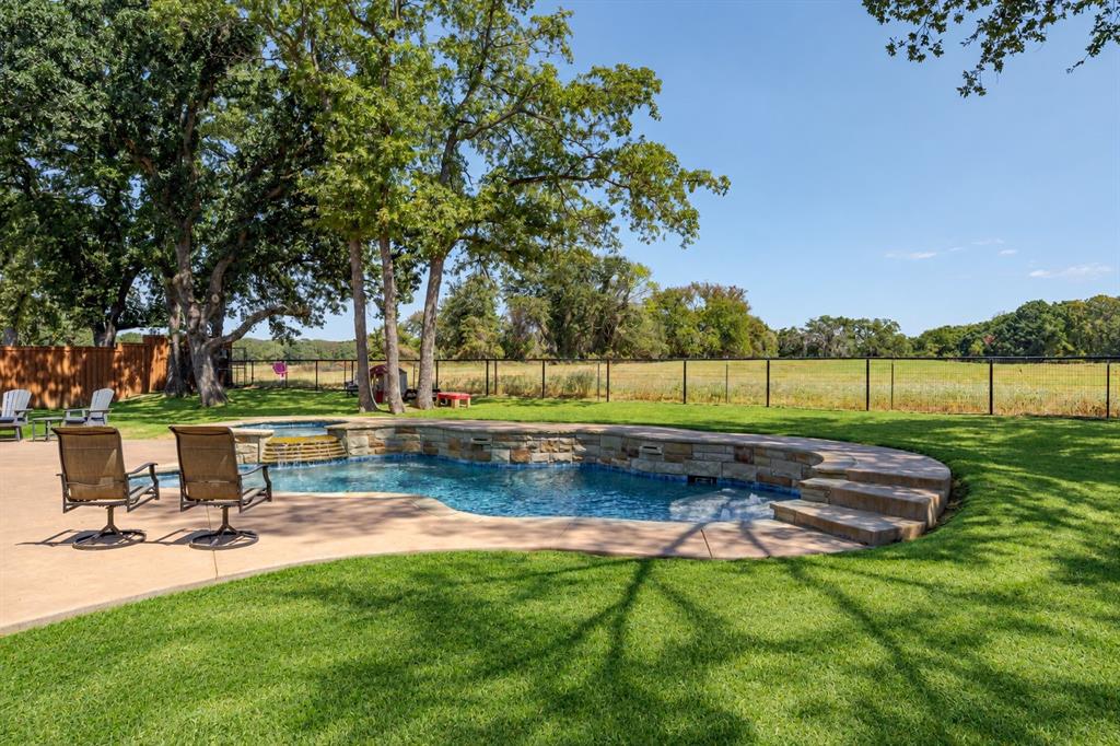 107 Willow Oak Drive