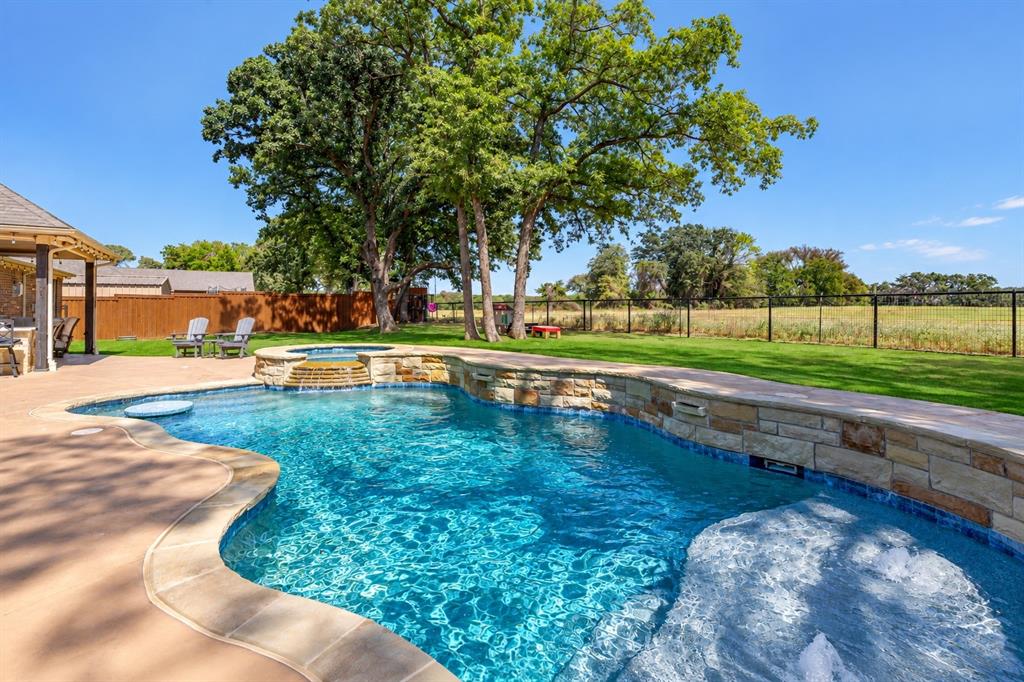 107 Willow Oak Drive