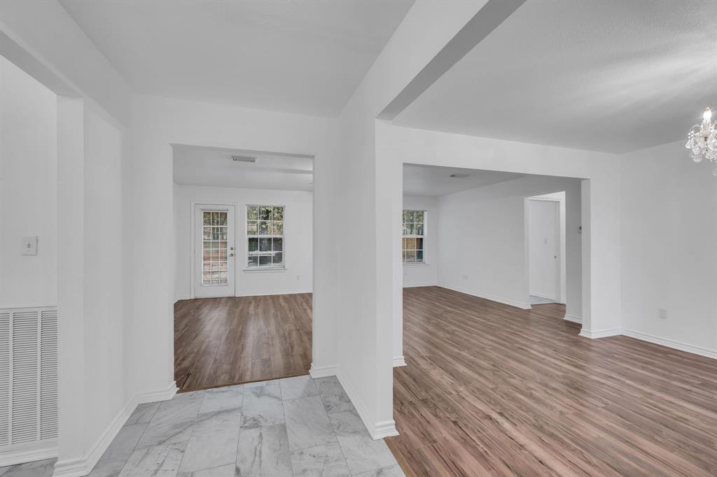 4818 Blue Water Circle