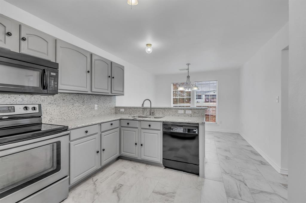 Blue Water Shores - Residential