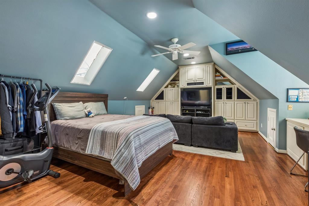 Summit Lawn - Residential