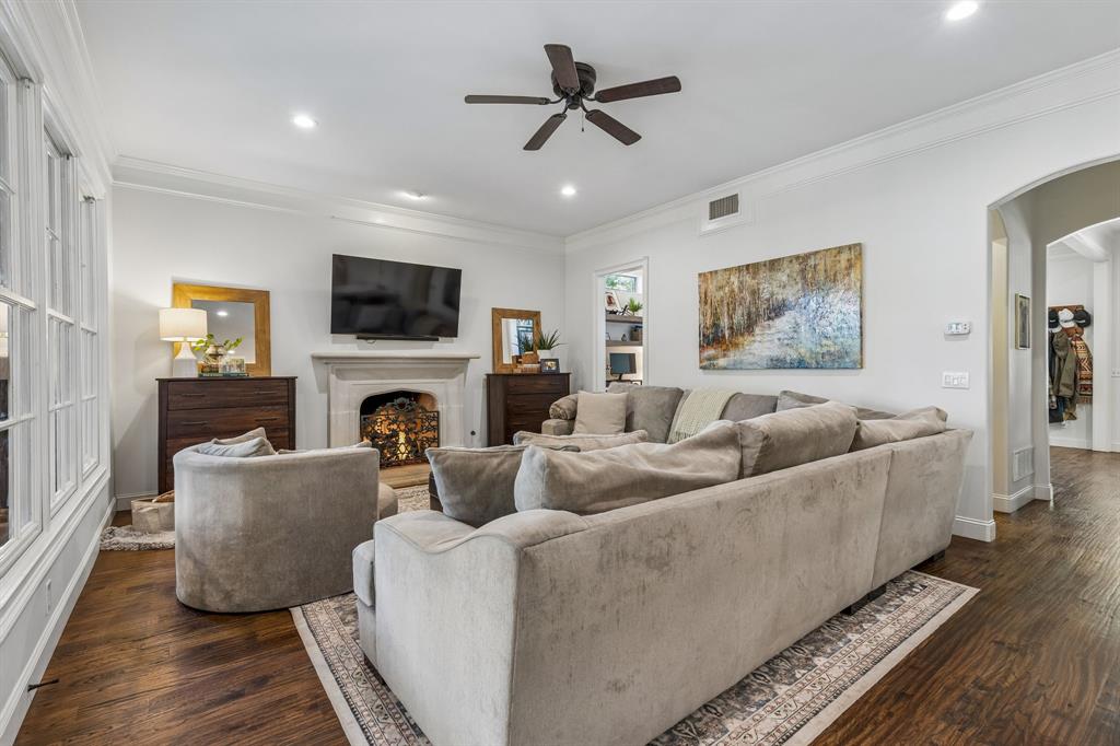 Summit Lawn - Residential