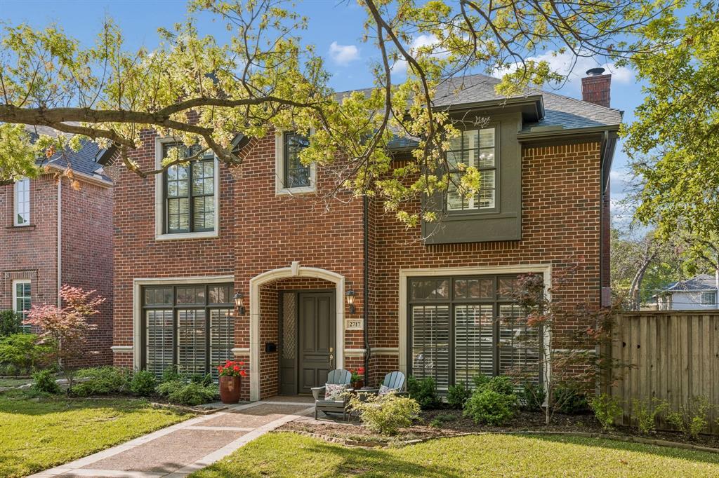 Summit Lawn - Residential