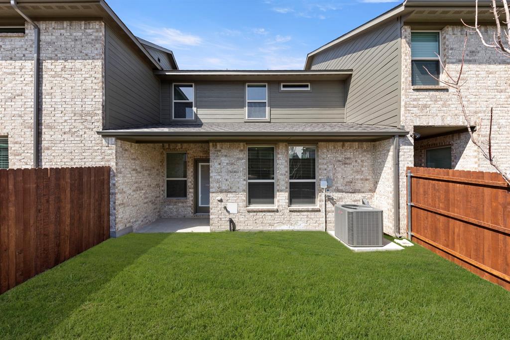 Sereno Oaks at Buckner Terrace - Residential