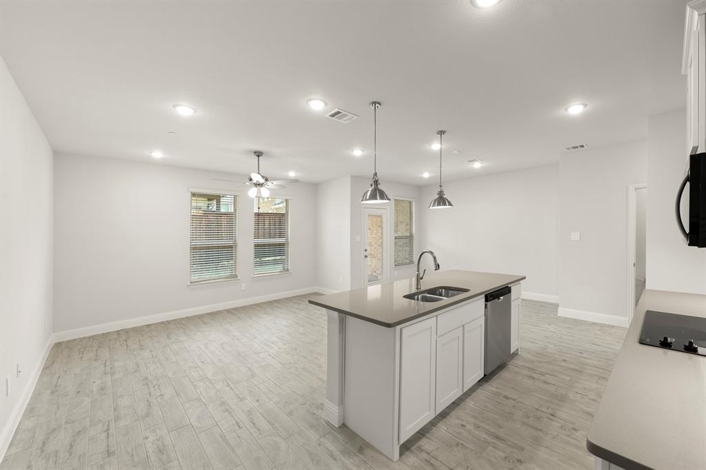 Sereno Oaks at Buckner Terrace - Residential