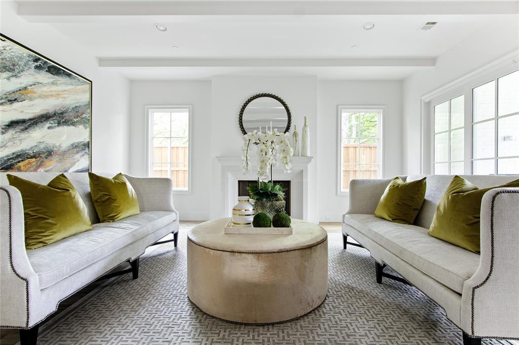 Summitt Lawn - Residential