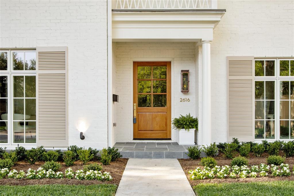 Summitt Lawn - Residential