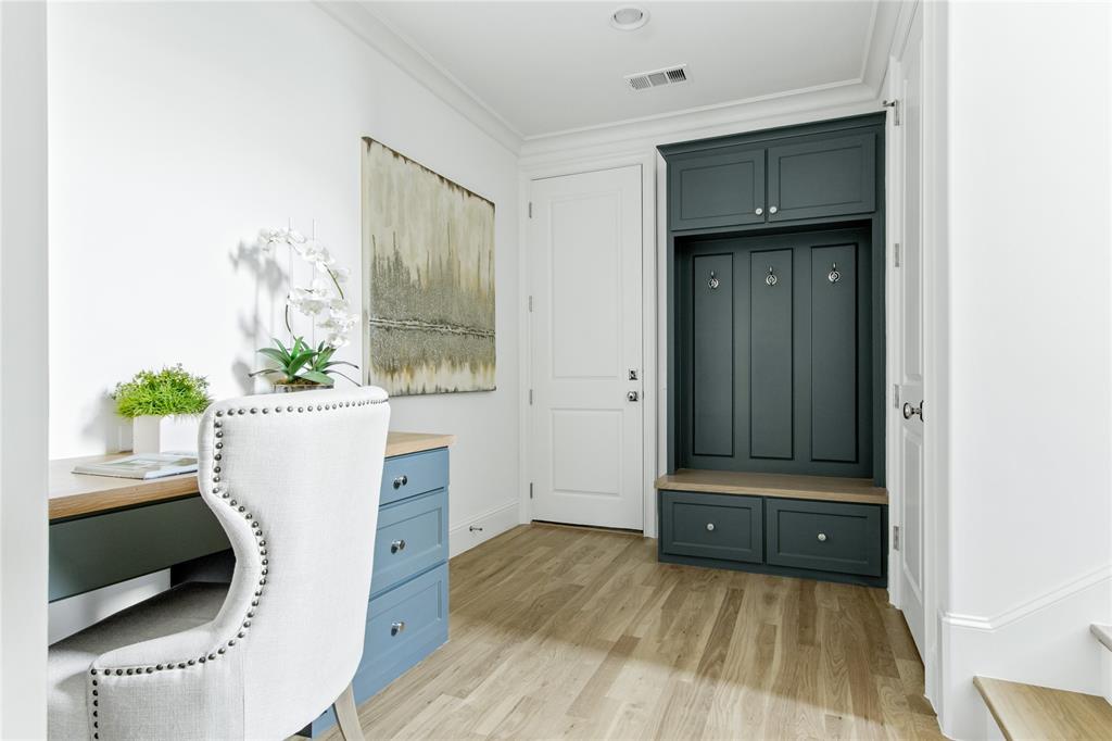 Summitt Lawn - Residential