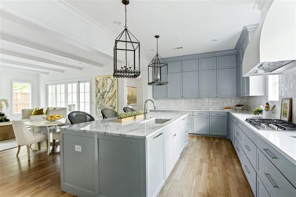 Summitt Lawn - Residential