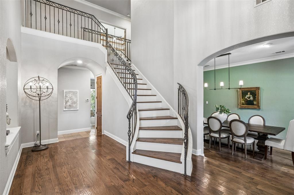 208 Polo Trail