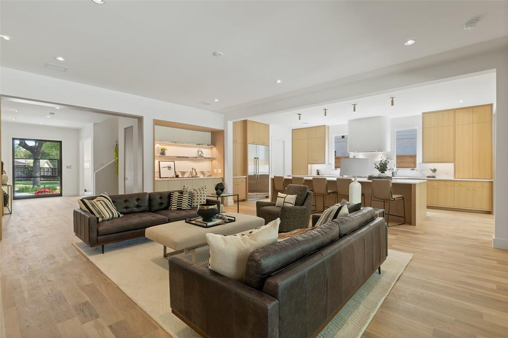 Lakeshore Hills Rev - Residential