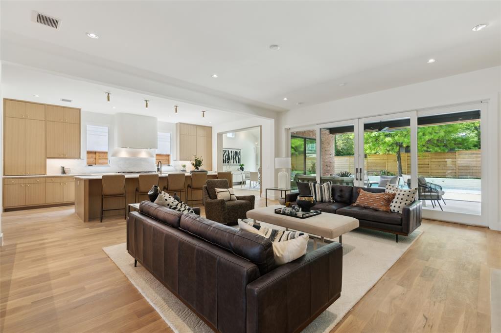 Lakeshore Hills Rev - Residential