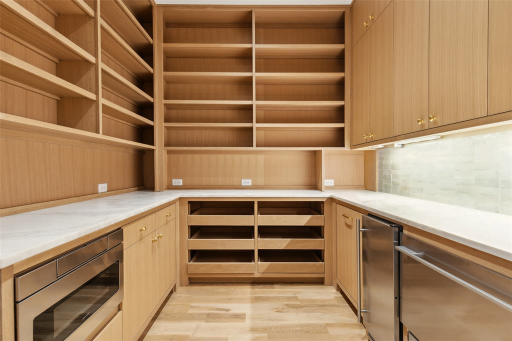 Lakeshore Hills Rev - Residential