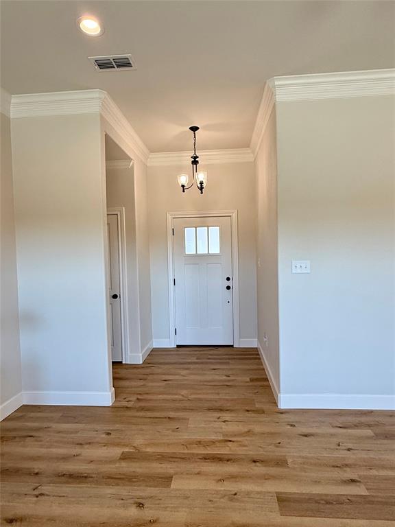 7526 Lake Ridge Parkway