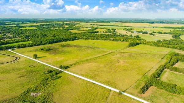 COUNTY RD 25200, ROXTON, TX 75477 - Image cc4c10bcf9a8d8bce87ff2dc887c83bc/3542711639
