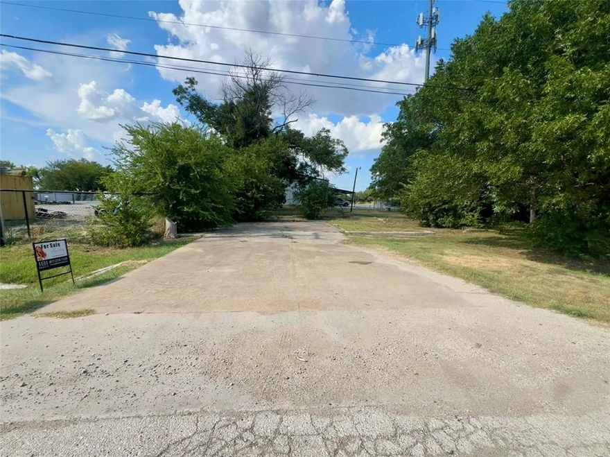 Prime opportunity in the heart of Justin! This .275-acre vacant lot at 313 E. 4th Street offers endless potential with commercial zoning and access to city utilities. Located just off FM 156 and 407, this property provides convenience for a wide range of business uses. Whether you’re looking to build office space, retail, a service business, or an investment property, this lot is ready to bring your vision to life.

The generous lot size provides room for building and parking, while the central location puts you close to Justin’s growing downtown area, restaurants, shops, and major thoroughfares connecting to Denton, Fort Worth, and surrounding communities. With commercial land in Justin becoming increasingly limited, this is a rare chance to secure a property with strong long-term value in a thriving market.

Bring your plans and make the most of this blank canvas in one of North Texas’ fastest-growing areas!