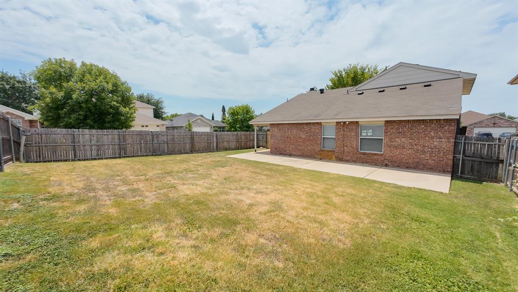 3216 Fountain Parkway