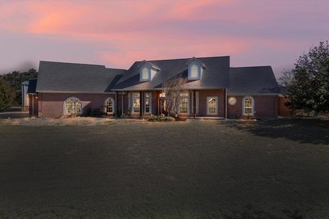 A home in Cleburne