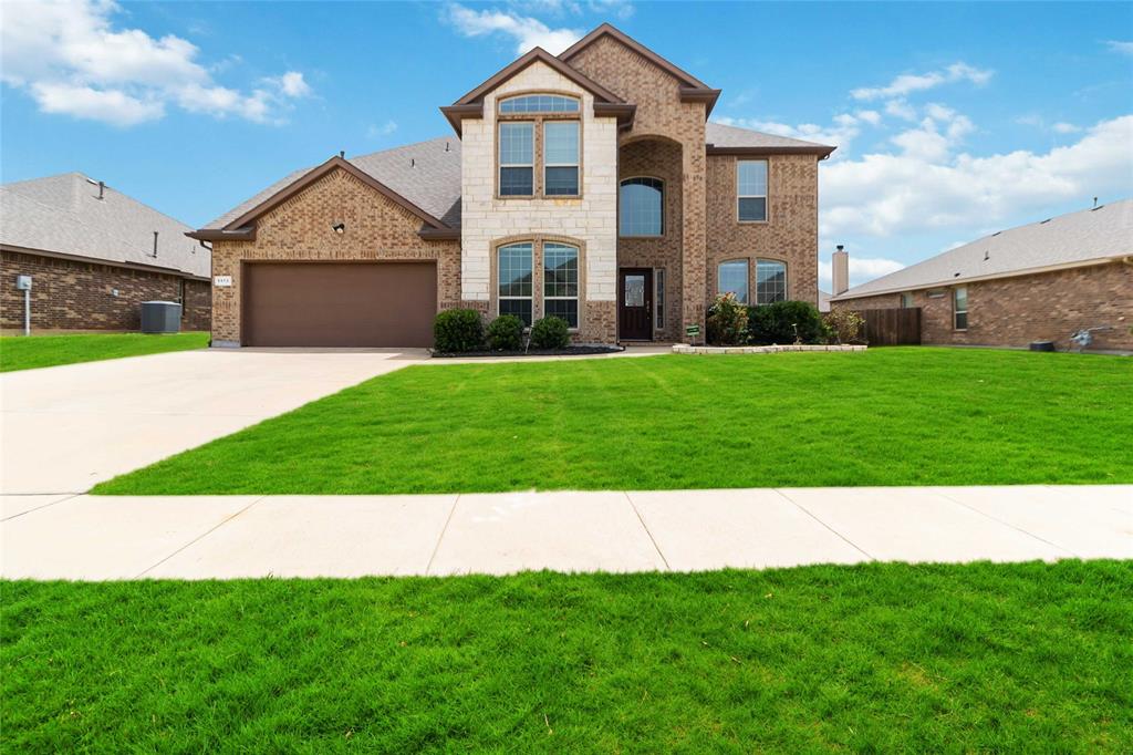 1112 Crest Ridge Drive