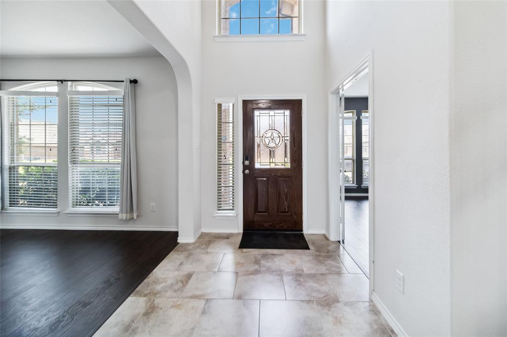 1112 Crest Ridge Drive